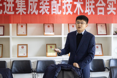 直升機先進集成裝配技術(shù)與裝備聯(lián)合實驗室揭牌儀式在機電學(xué)院舉行