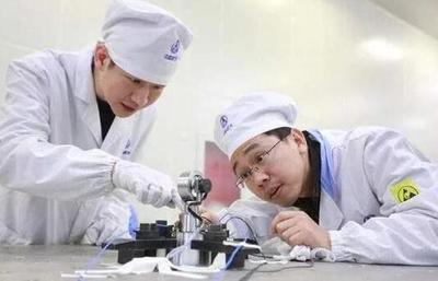 敢為中國先!博士導(dǎo)師攻克超材料技術(shù),為殲20發(fā)動機(jī)減輕10%負(fù)擔(dān)