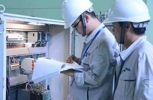 22年專業(yè)熱搜榜單 計算機退居第3,電氣沖上第2,財經(jīng)類未進前10